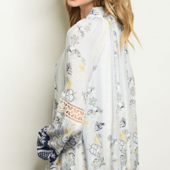 FLORAL PRINT  & CROCHET TRIM DRESS - Picture 3 of 7